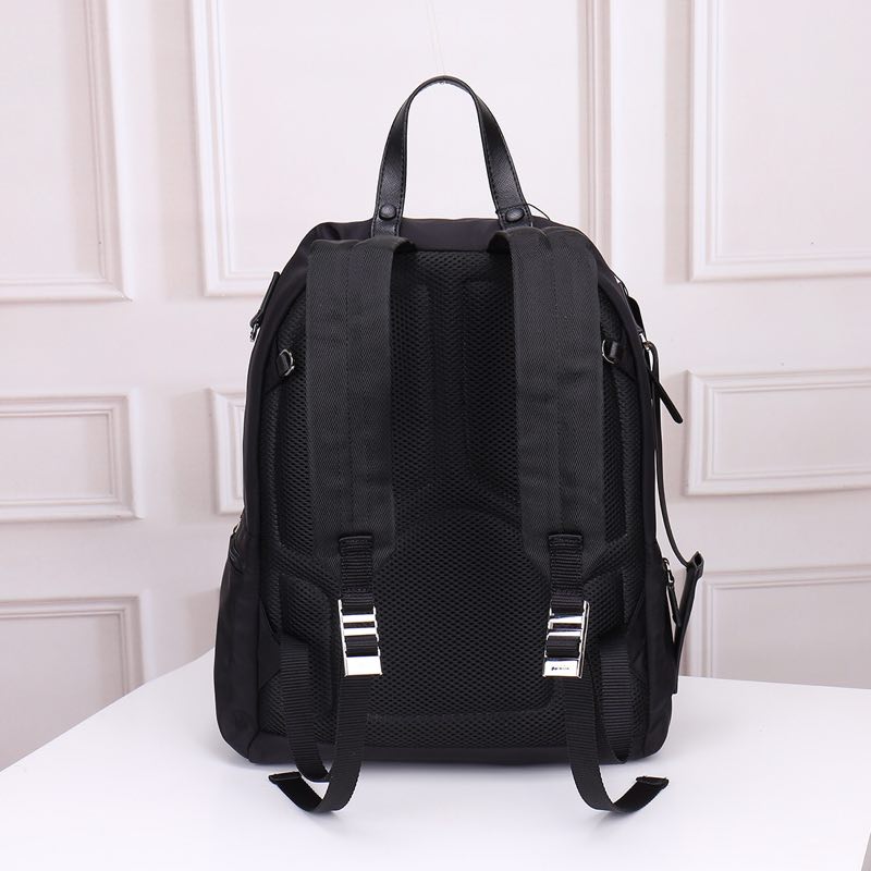 【PRADA】30×40×18CM