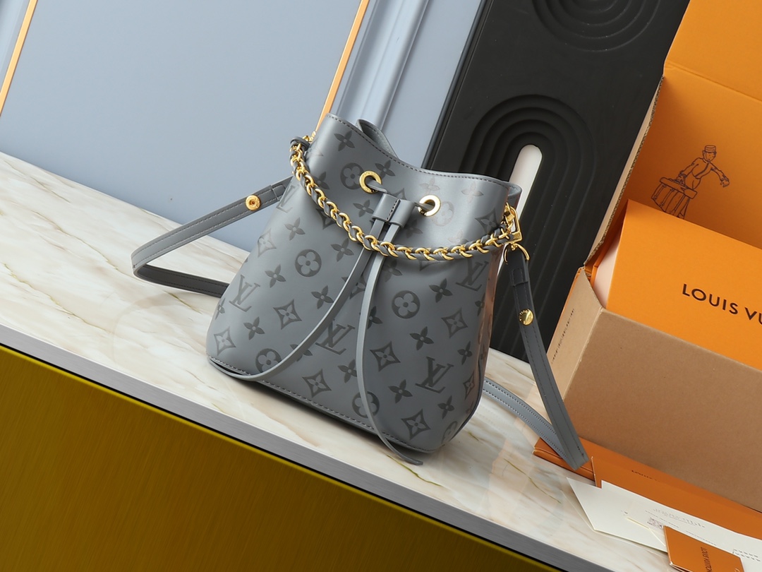 【LOUIS VUITTON】Néonoé BB