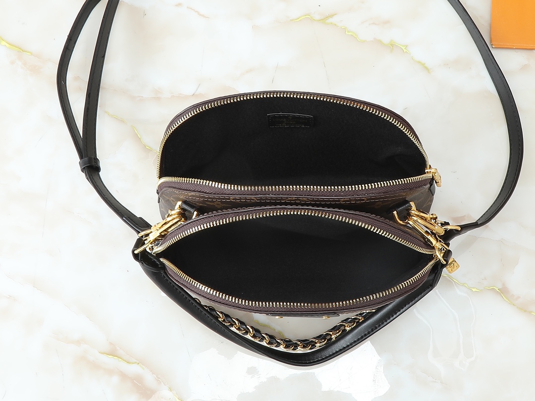 【LOUIS VUITTON】Sim Trunk 22*14*10CM