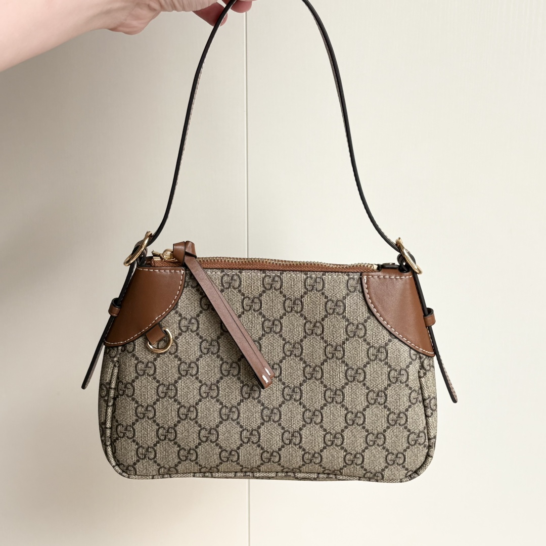 【GUCCI】GG Emblem