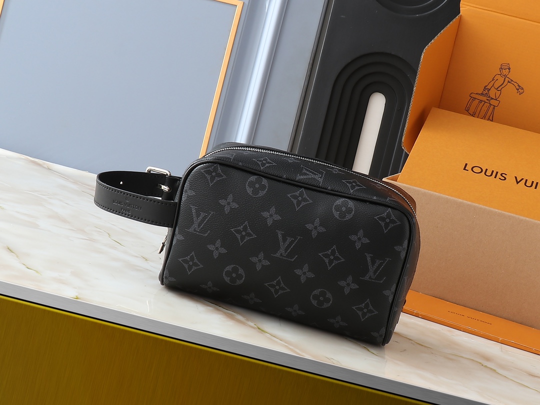 【LOUIS VUITTON】Locker Dopp Kit