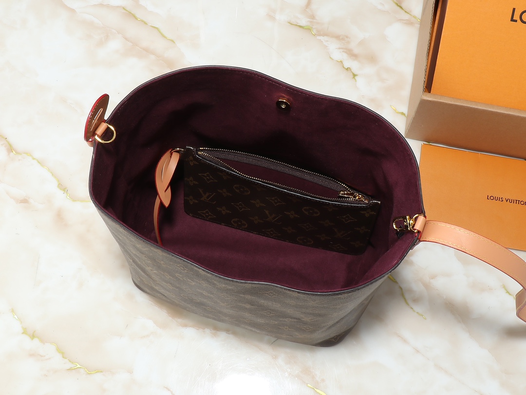 【LOUIS VUITTON】all in 30.0 x 25.0 x 17.0 CM