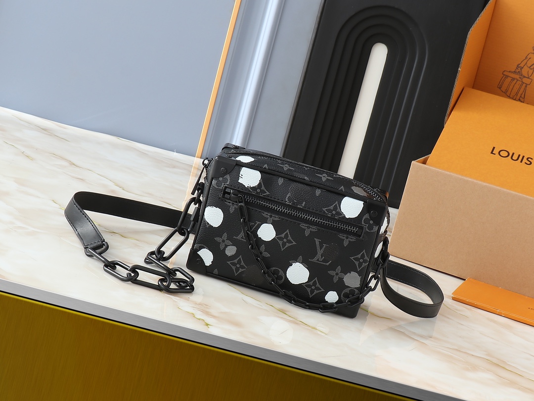 【LOUIS VUITTON】Soft Trunk 18.5×13×8cm