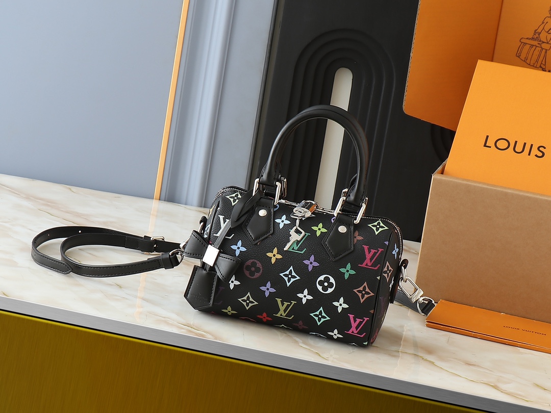 【LOUIS VUITTON】 Speedy Bandoulière  20.5 x 13.5 x 12.0CM