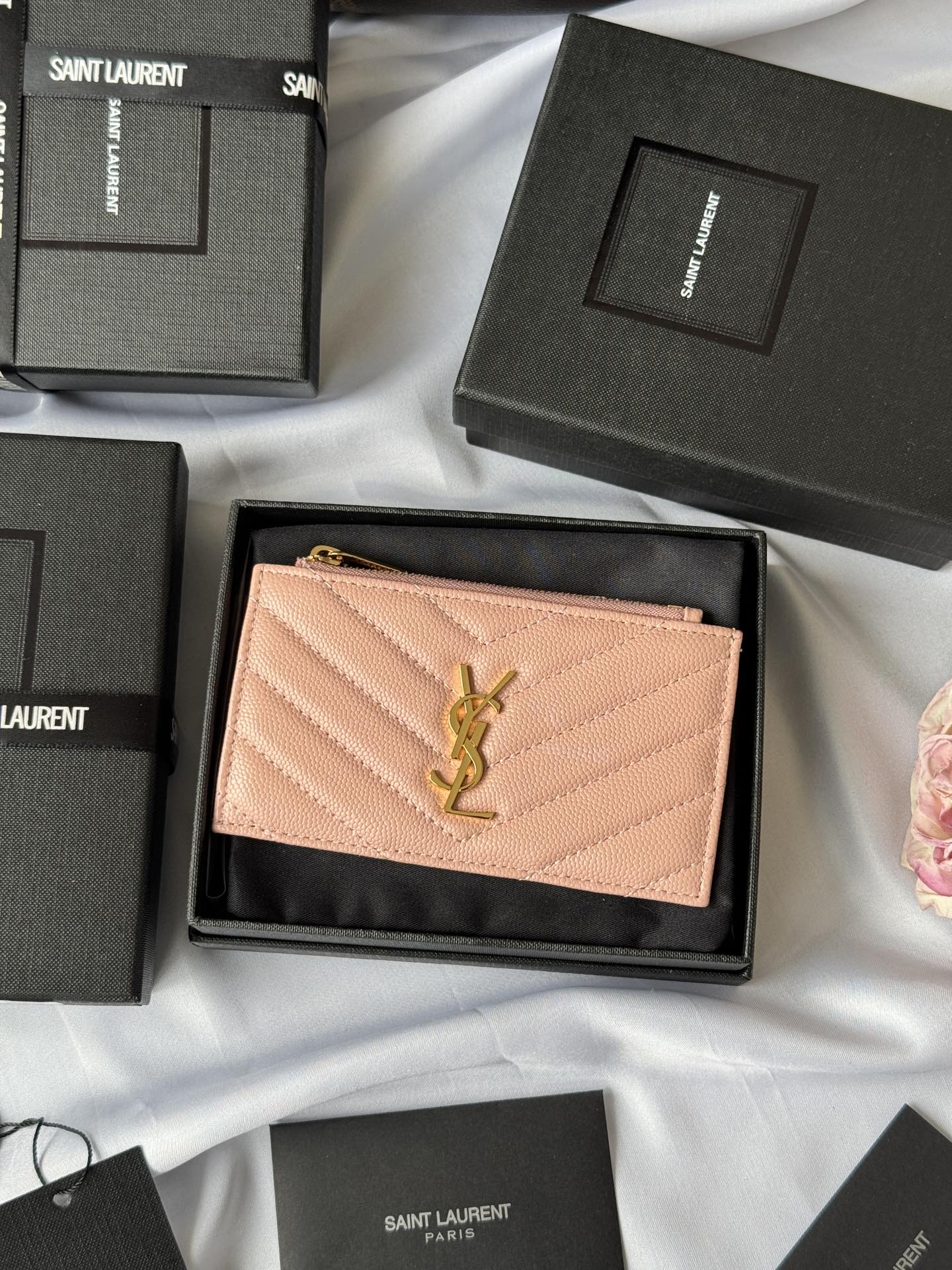 【Yves Saint laurent】高品質の 13*8*2cm
