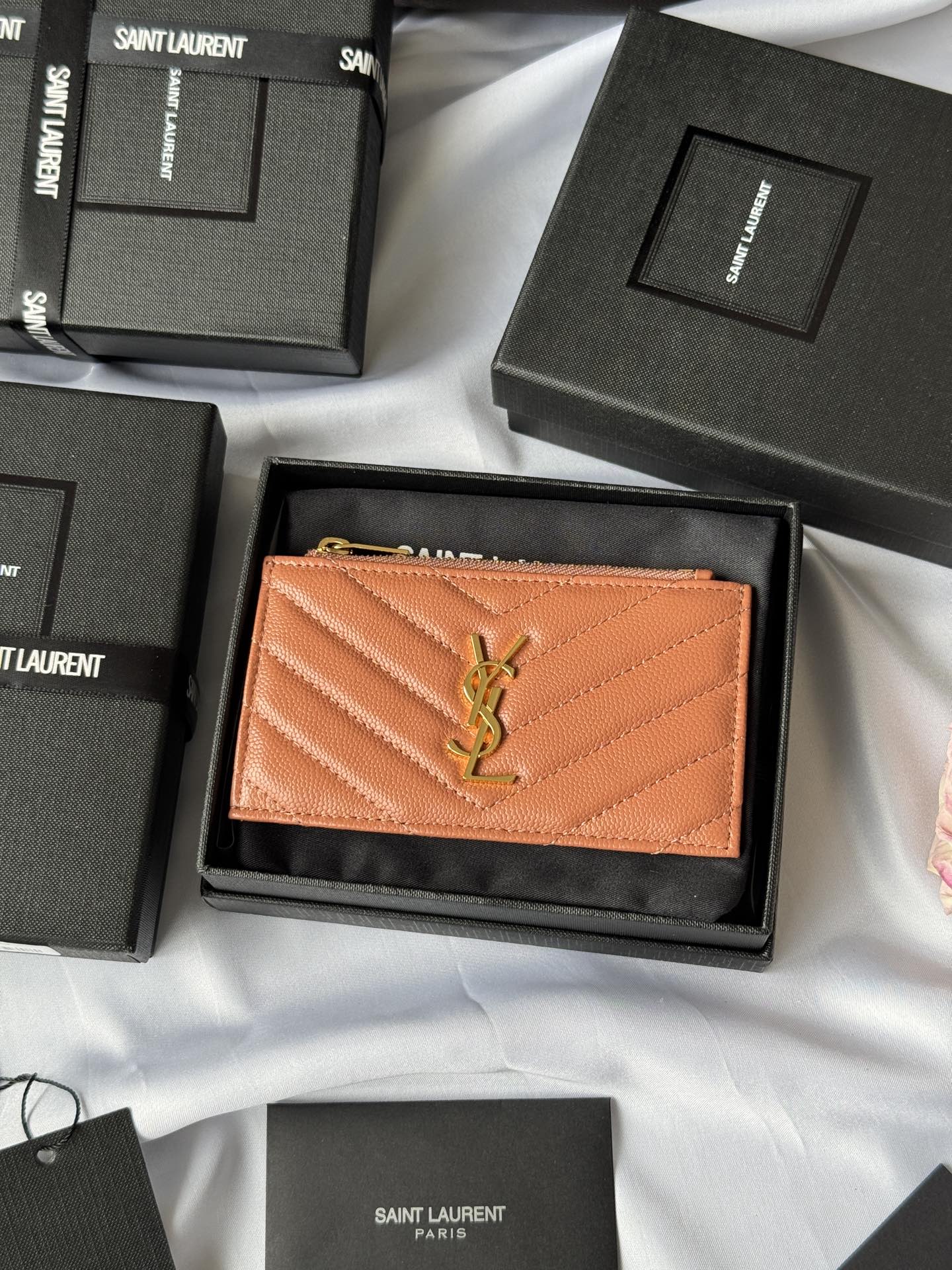 【Yves Saint laurent】高品質の 13*8*2cm
