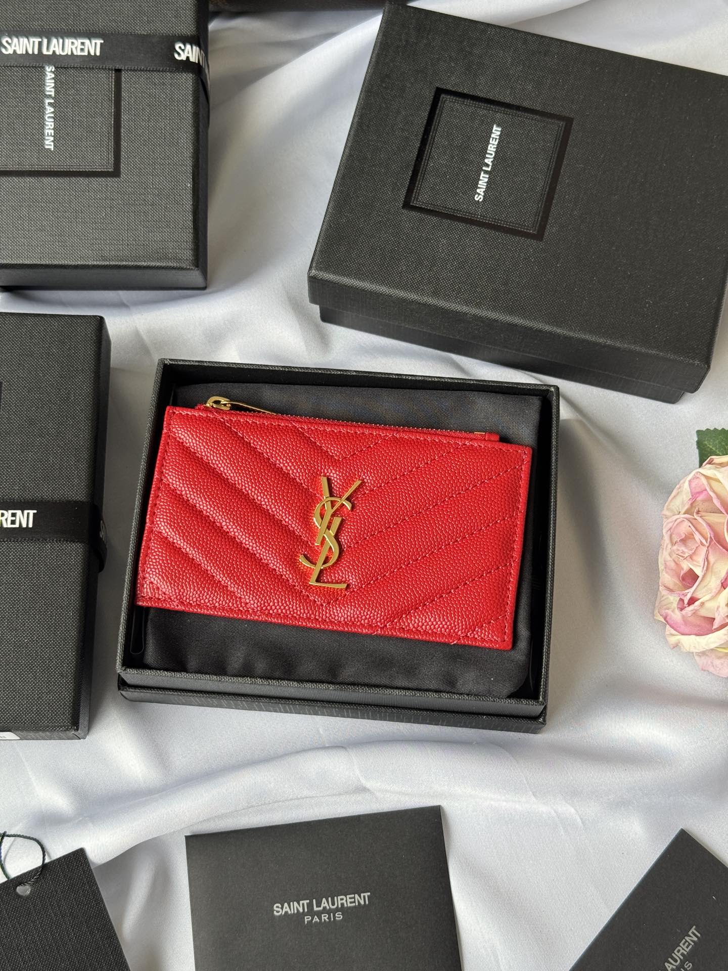 【Yves Saint laurent】高品質の 13*8*2cm