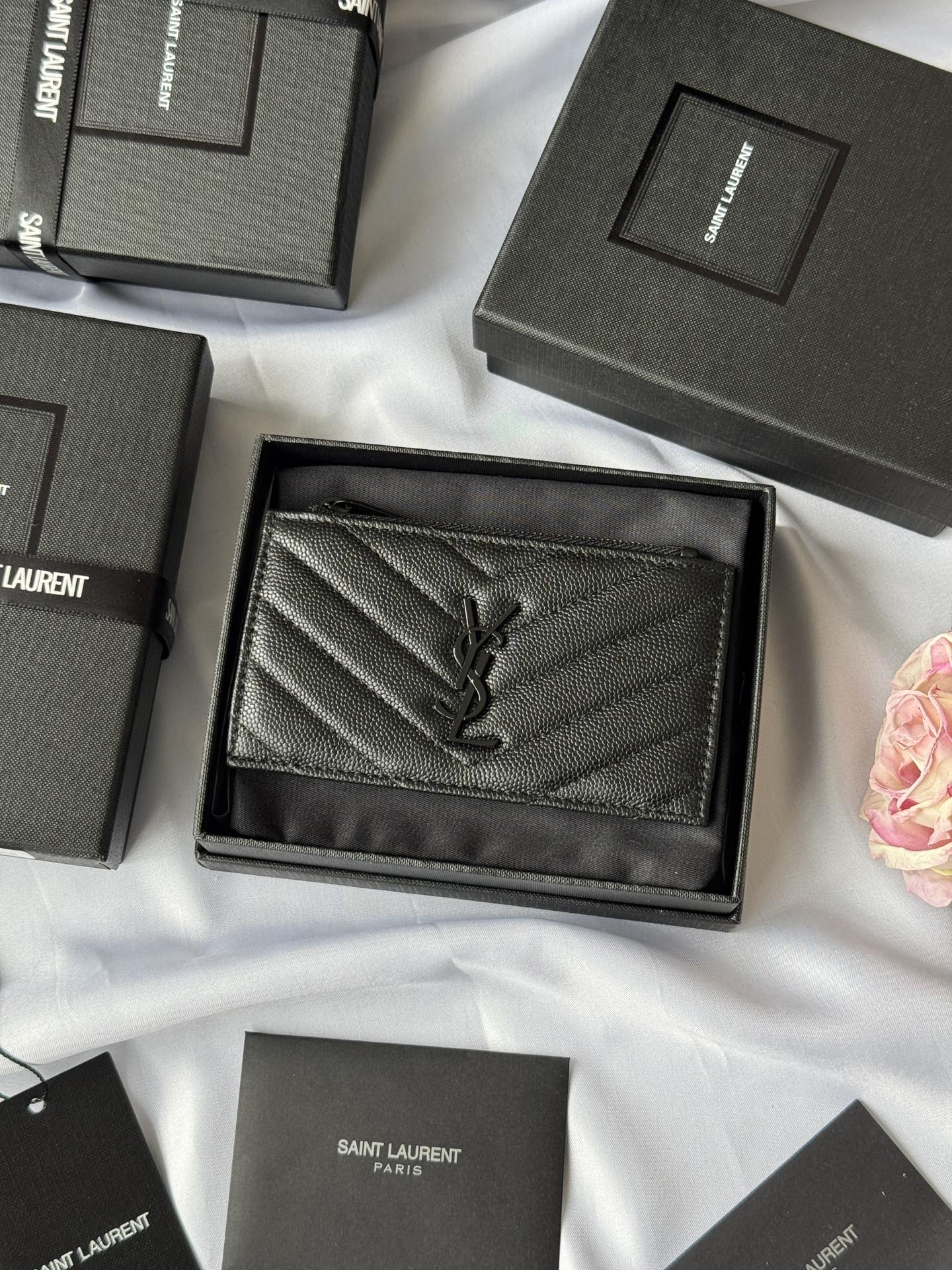 【Yves Saint laurent】高品質の 13*8*2cm