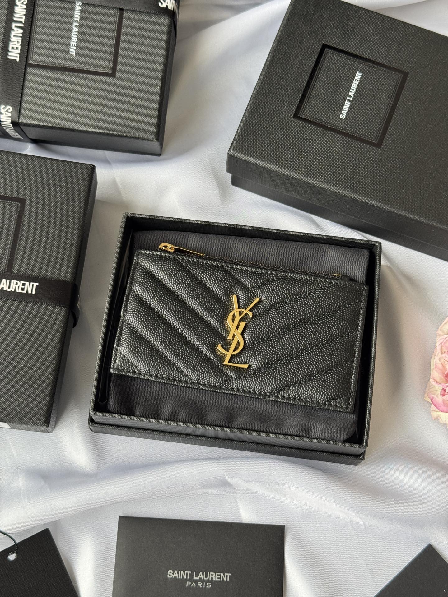 【Yves Saint laurent】高品質の 13*8*2cm