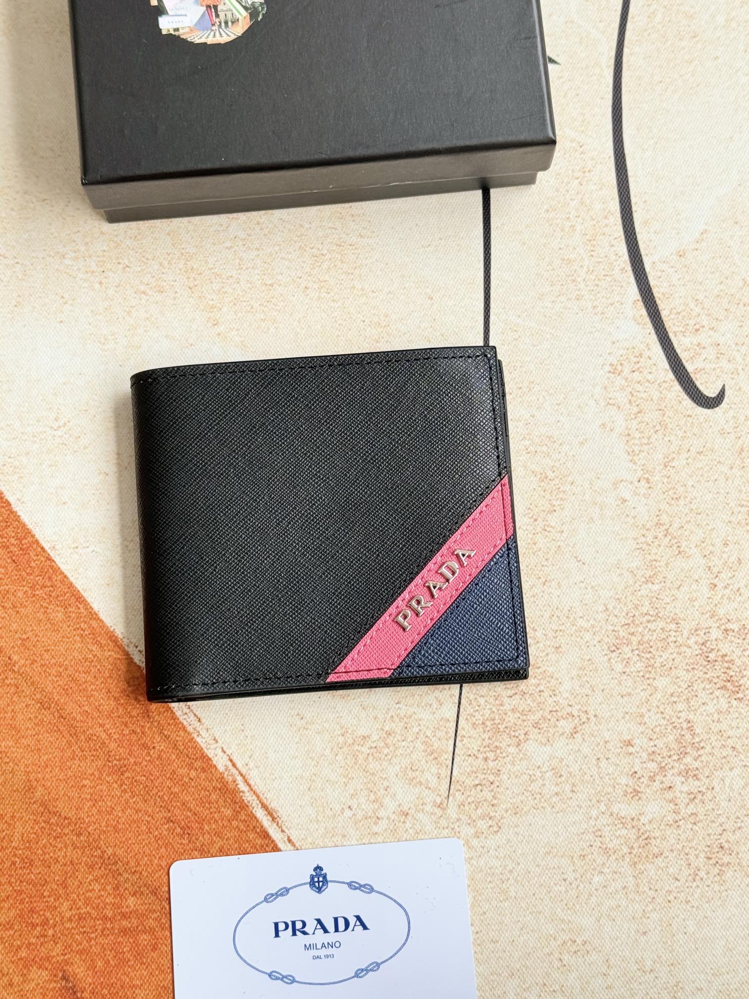 【PRADA】11*9cm
