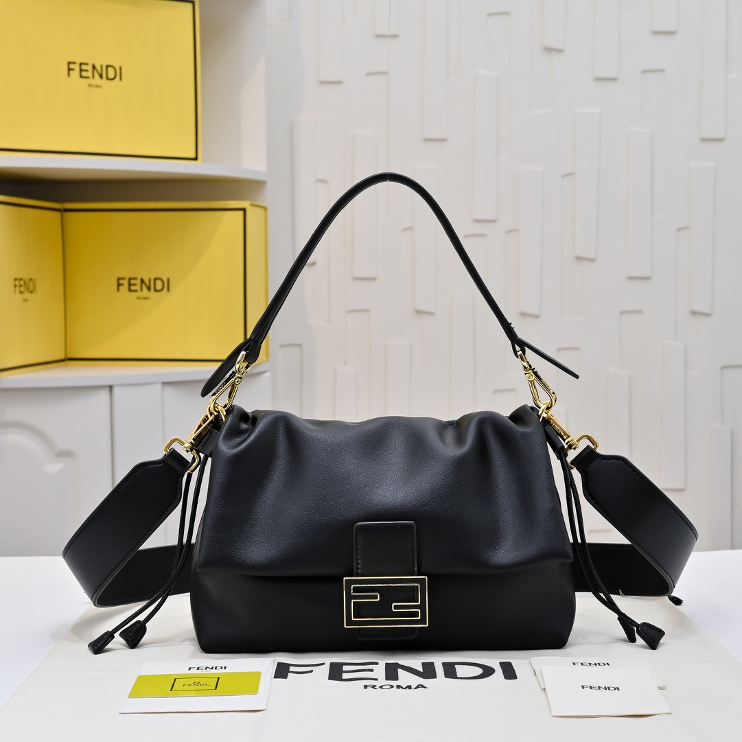 【Fendi】Mamma Baguette 26.5x8.5x18cm
