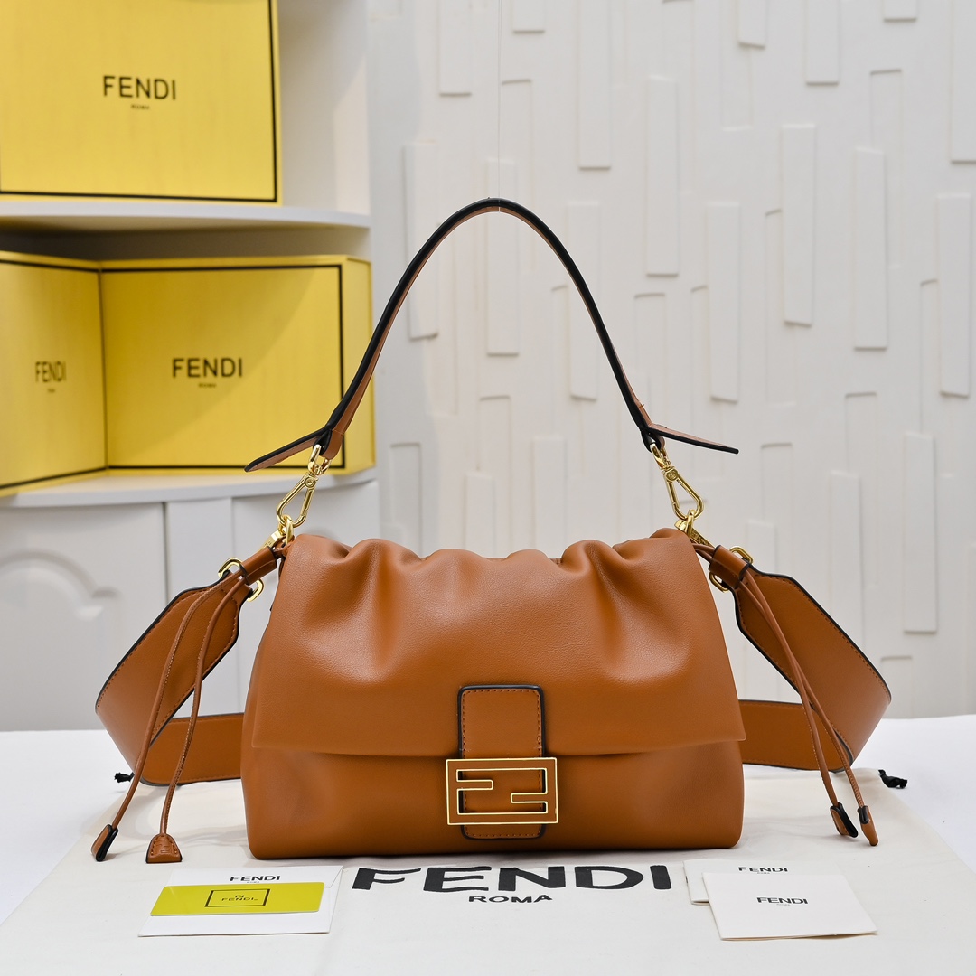 【Fendi】Mamma Baguette 26.5x8.5x18cm