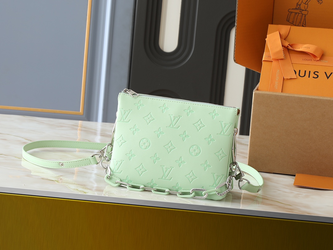 【LOUIS VUITTON】Coussin BB 21.0 x 16.0 x 7.0cm