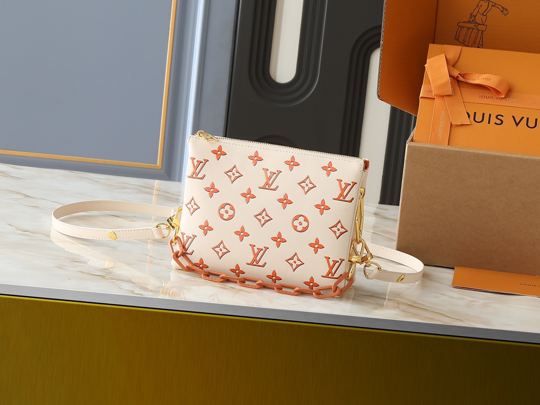 【LOUIS VUITTON】Coussin BB 21.0 x 16.0 x 7.0cm