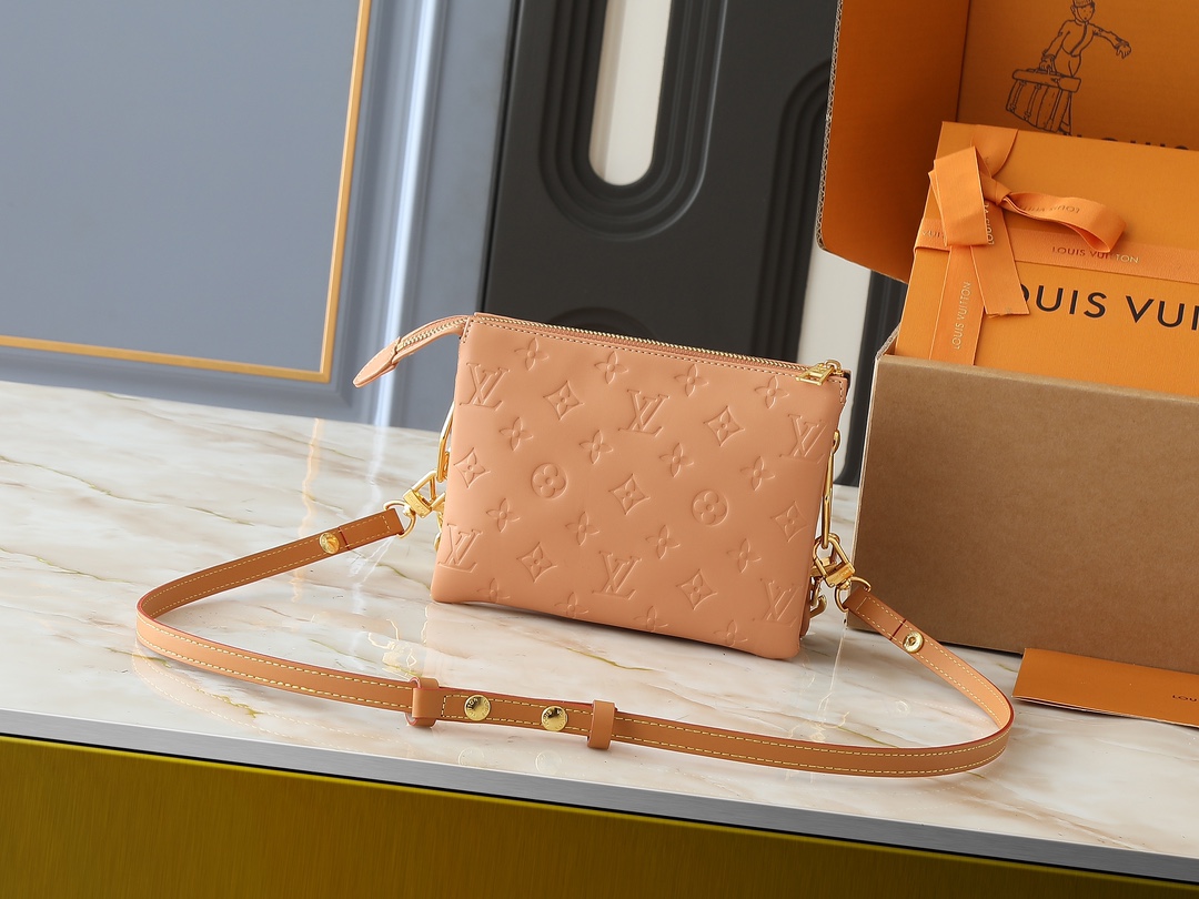 【LOUIS VUITTON】Coussin BB 21.0 x 16.0 x 7.0cm