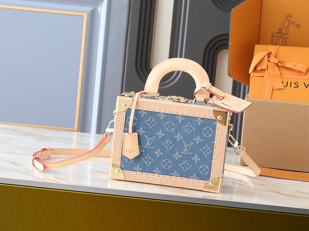 【LOUIS VUITTON】Petite Valise 22.5 x 17.5 x 11.0 CM