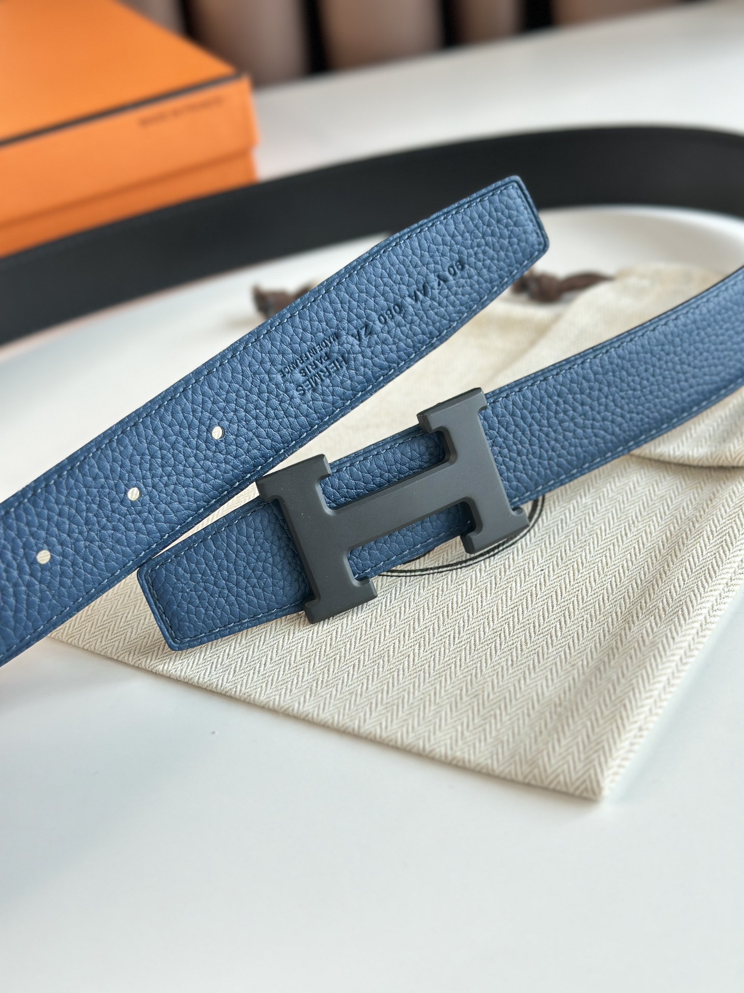 【Hermès】 メンズ  幅：3.2CM 長：105-125CM