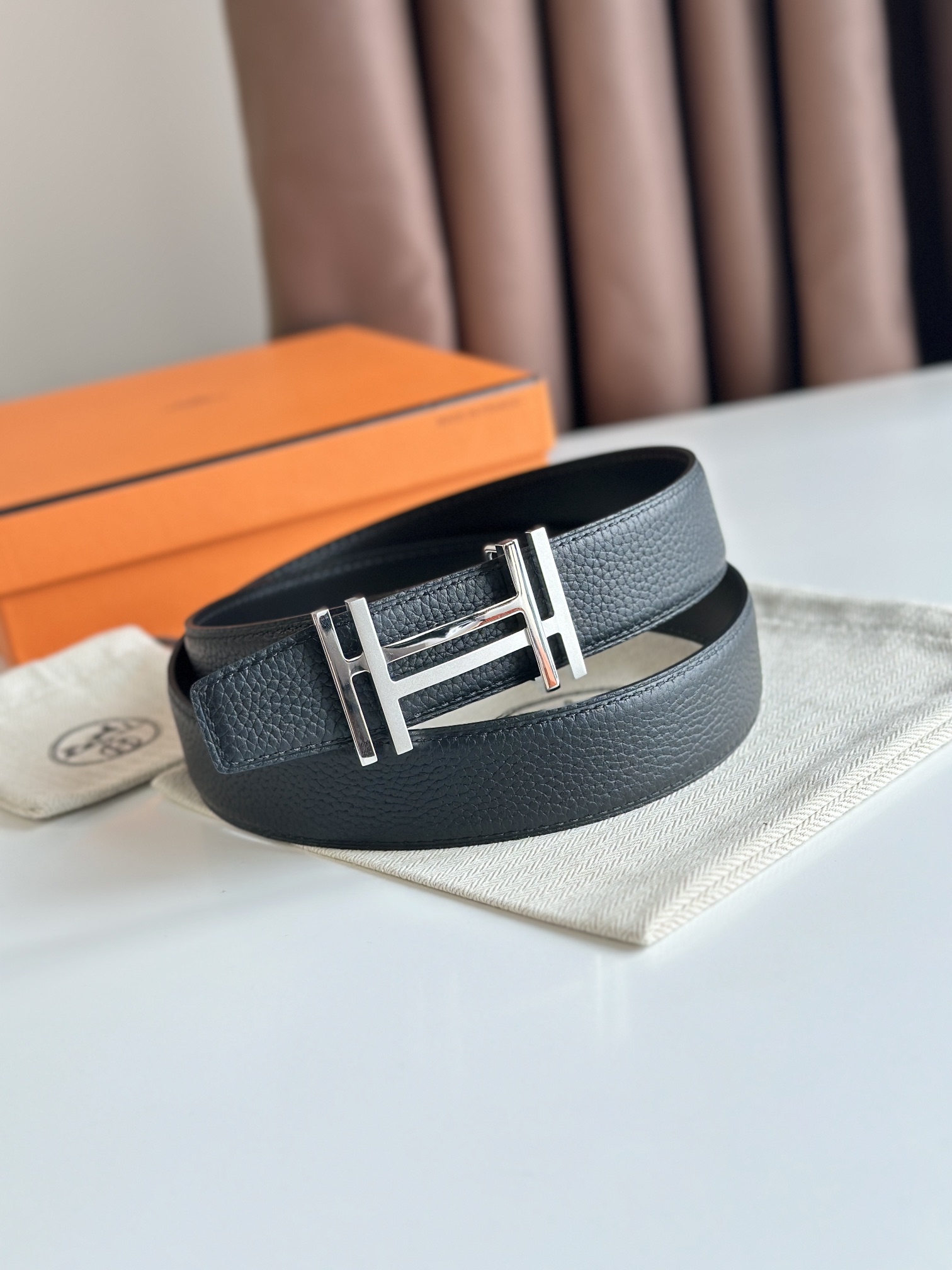 【Hermès】 メンズ  幅：3.2CM 長：105-125CM