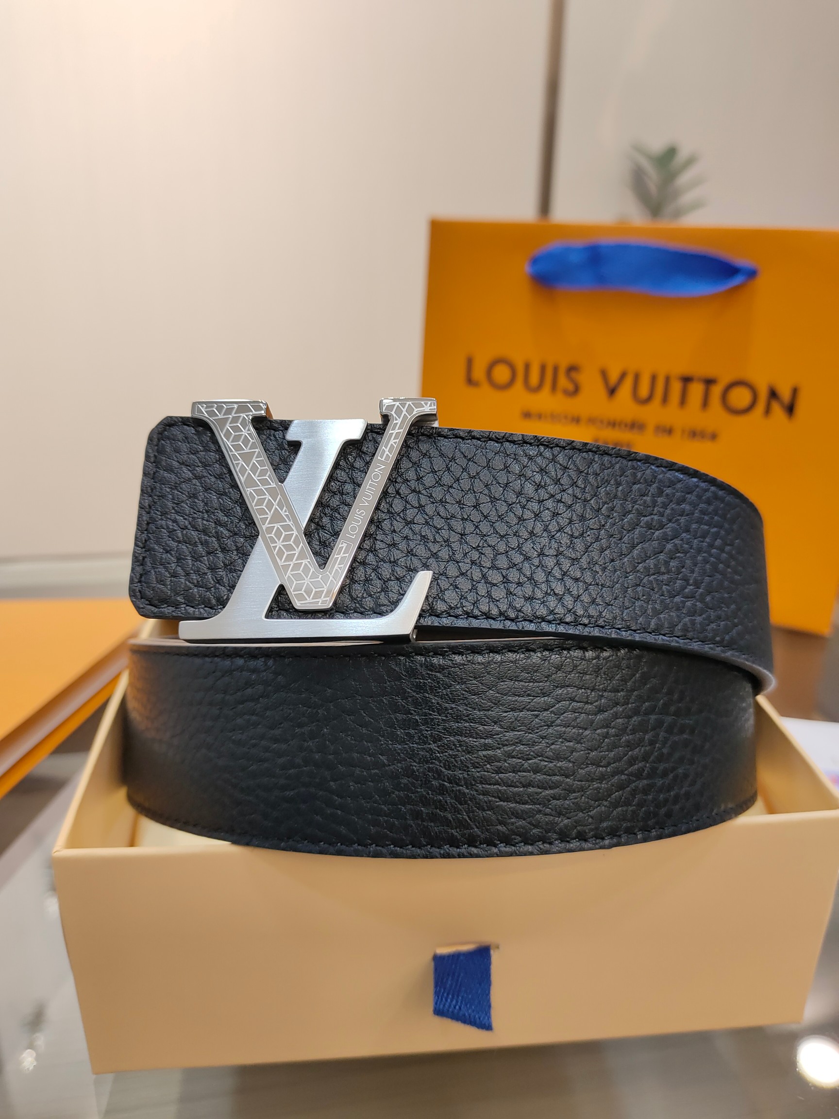 【Louis Vuitton】 メンズ  幅：4.0cm 長：105-125CM