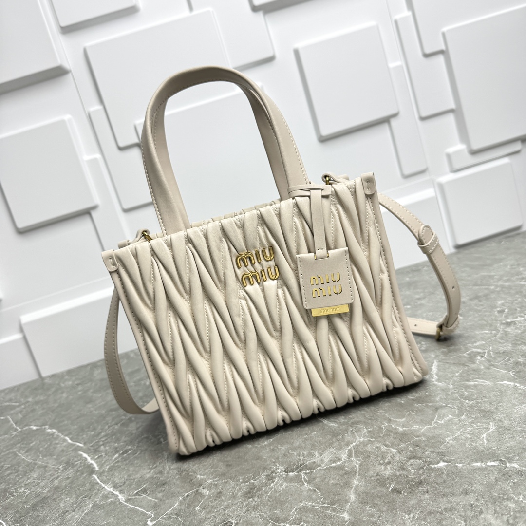 【MIUMIU】24X20.5X8cm