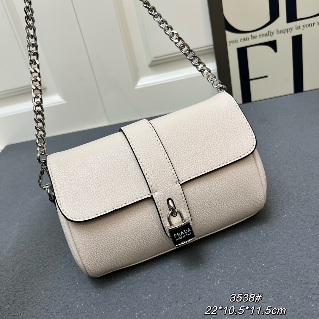 【PRADA】22*10.5*11.5cm