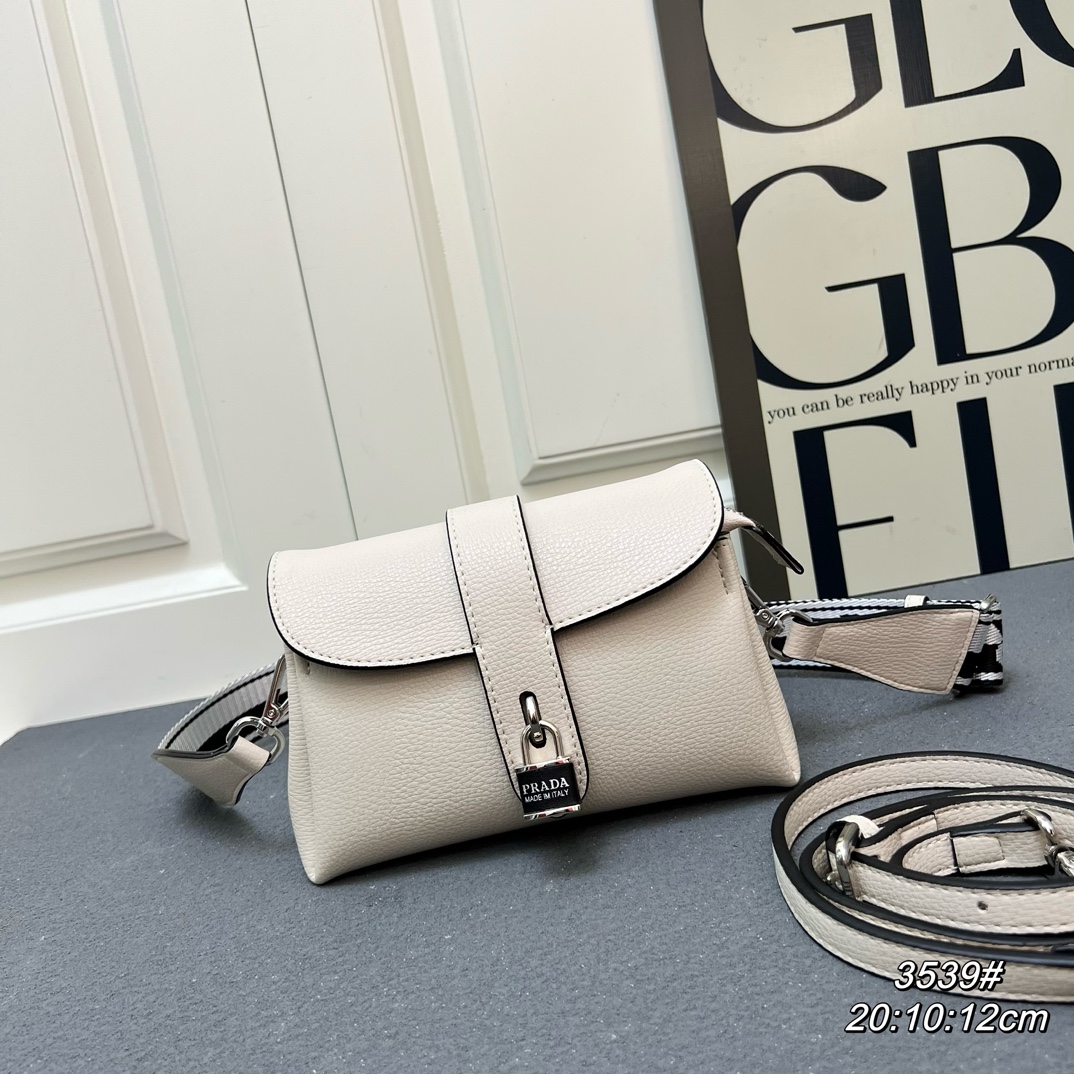 【PRADA】20*10*12cm
