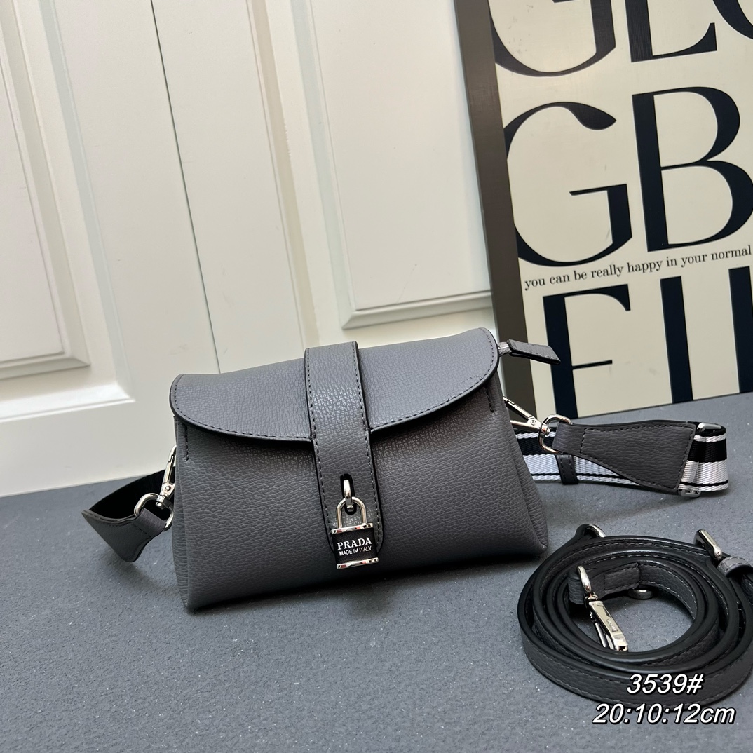 【PRADA】20*10*12cm
