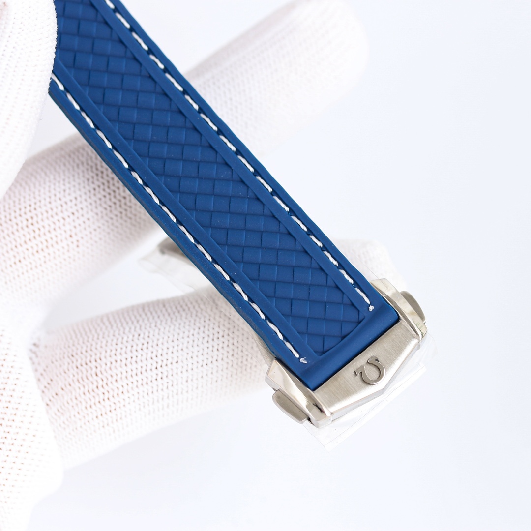 国内在庫(3日にお届け) OMEGA メンズ 腕時計  2215