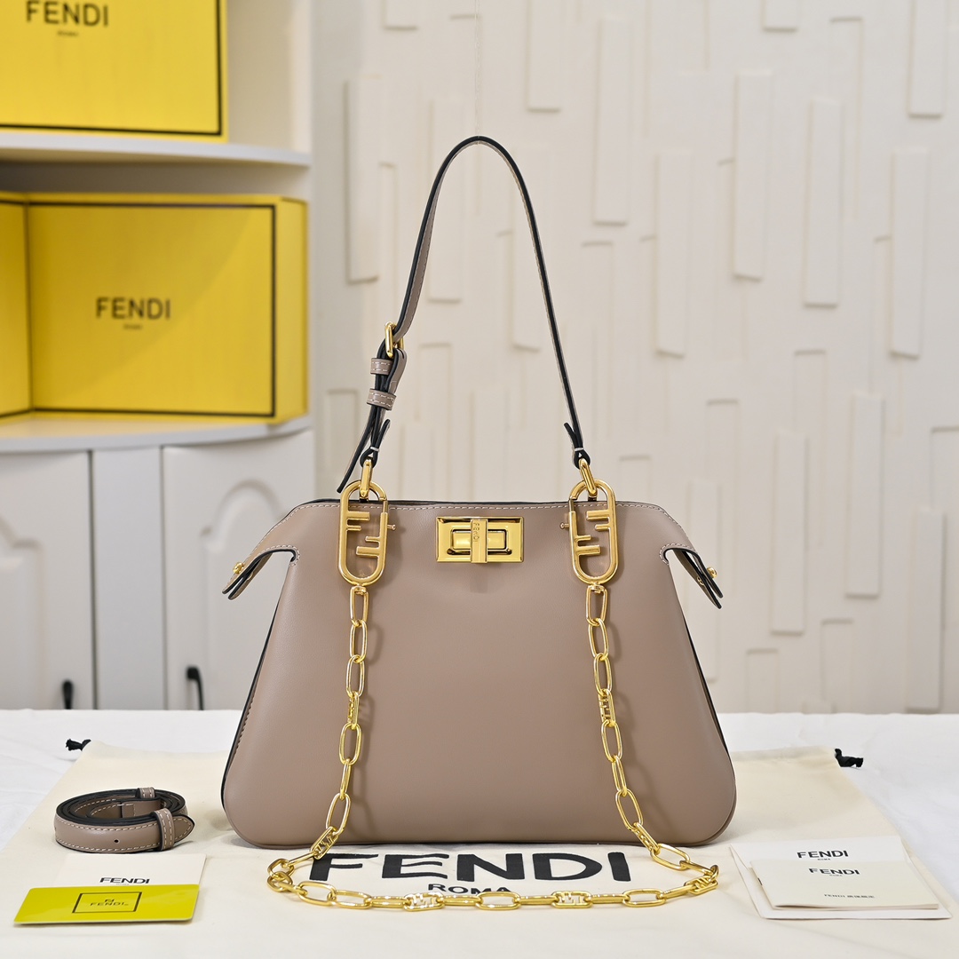 【Fendi】𝐏𝐄𝐄𝐊𝐀𝐁𝐎𝐎  𝐈 𝐒𝐄𝐄 𝐔