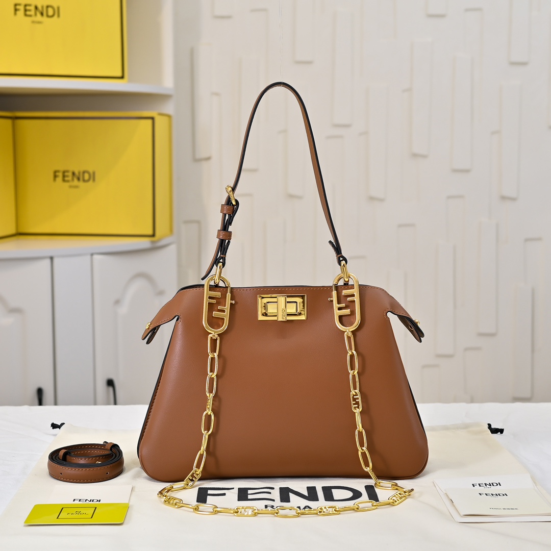 【Fendi】𝐏𝐄𝐄𝐊𝐀𝐁𝐎𝐎  𝐈 𝐒𝐄𝐄 𝐔