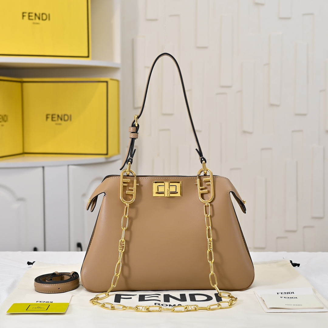 【Fendi】𝐏𝐄𝐄𝐊𝐀𝐁𝐎𝐎  𝐈 𝐒𝐄𝐄 𝐔