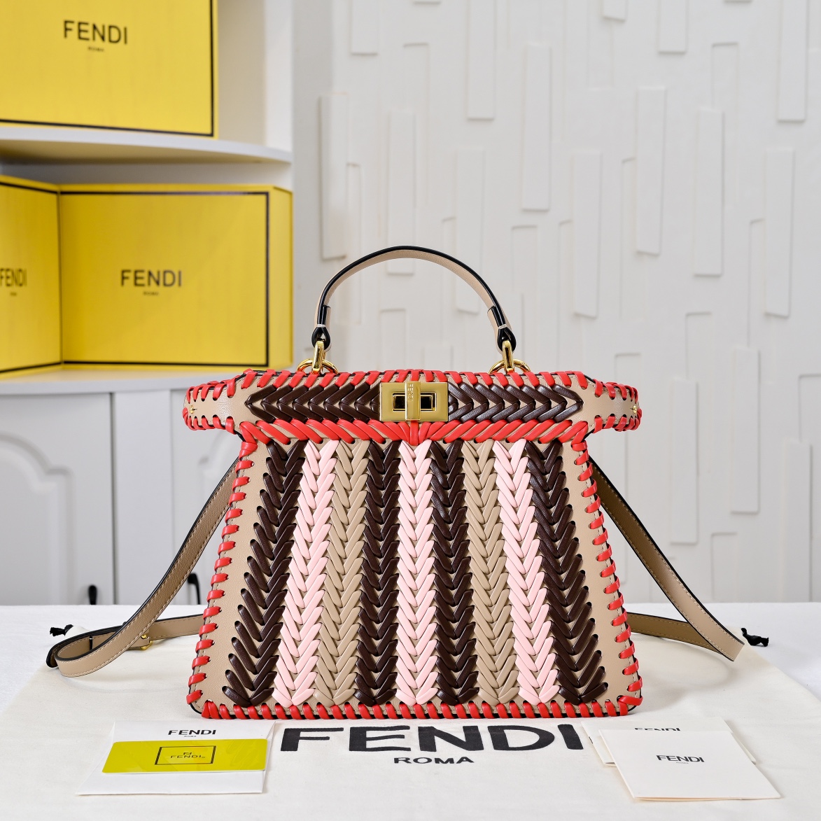 【Fendi】BAGUETTE
