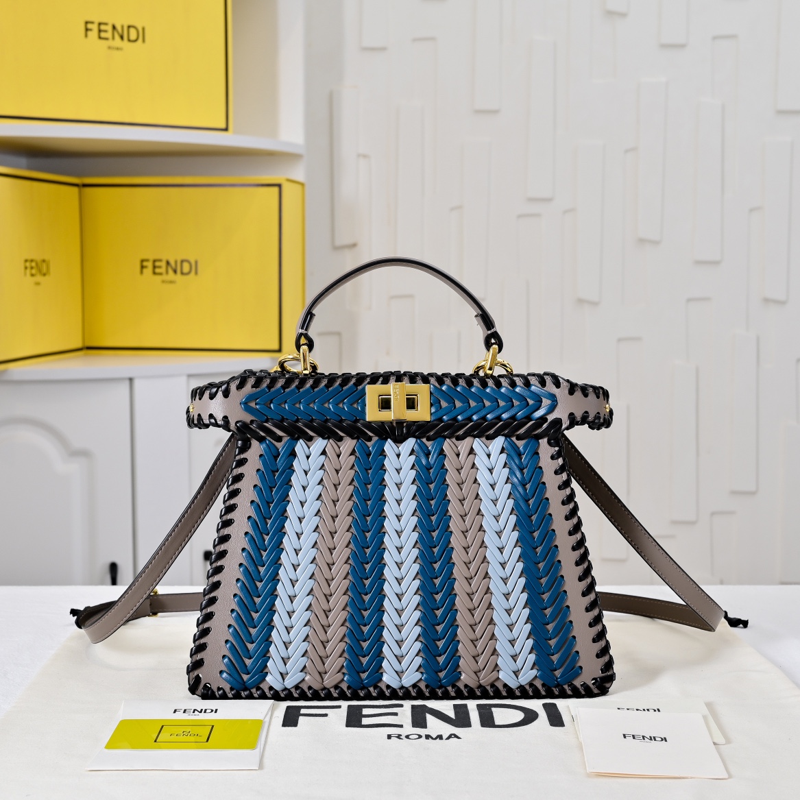 【Fendi】BAGUETTE