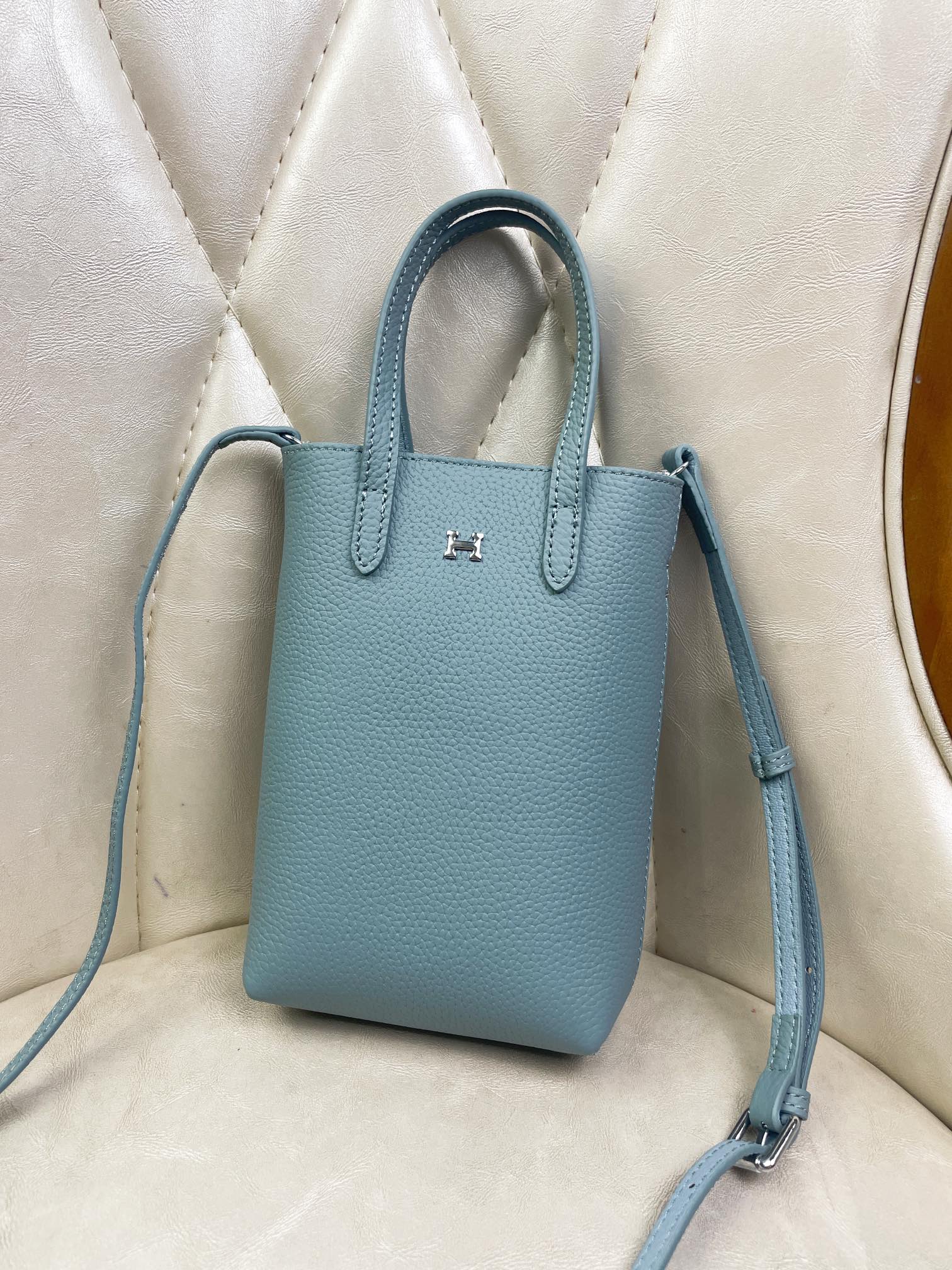 【Hermes 】19×14×6.5cm