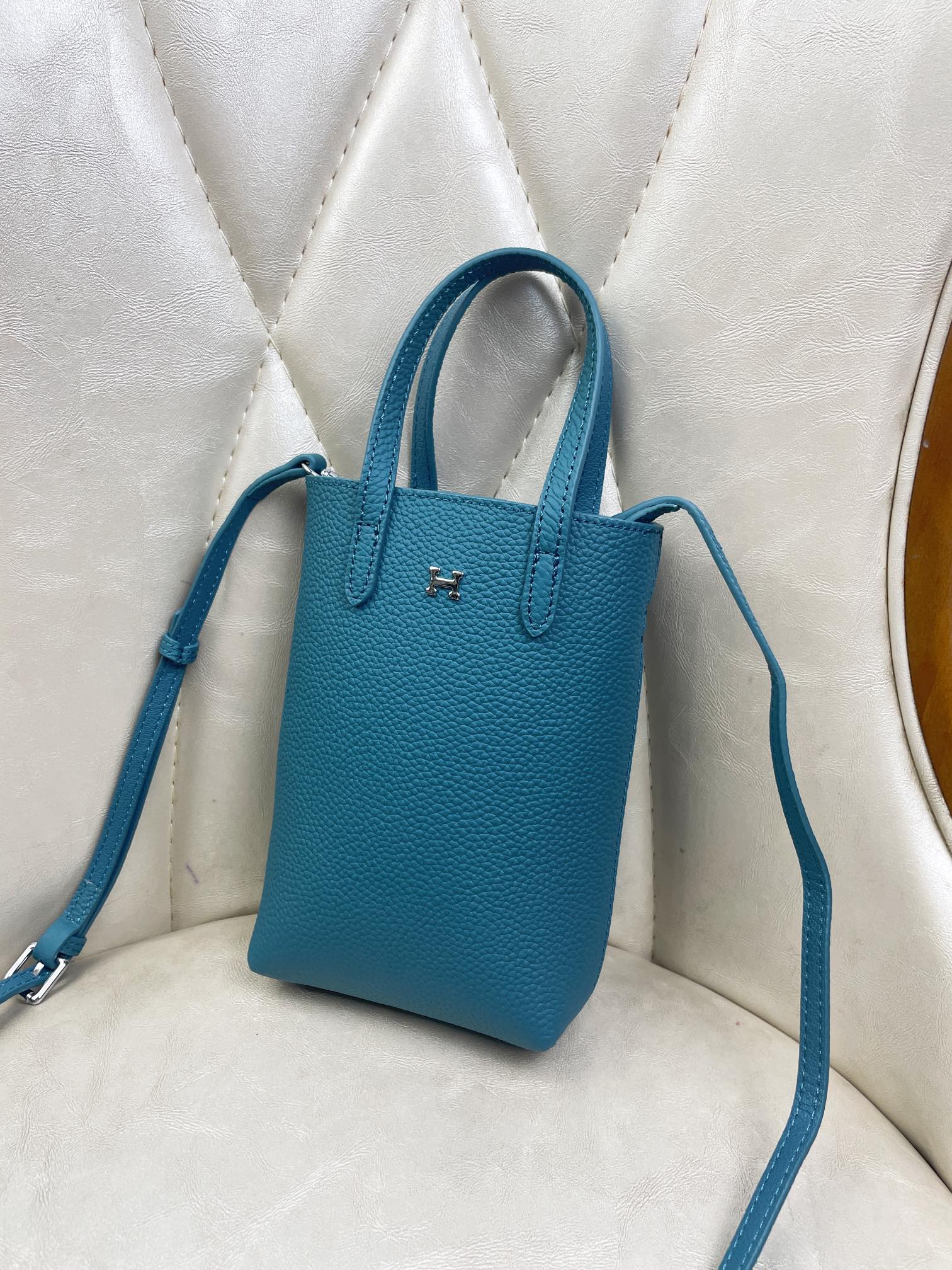 【Hermes 】19×14×6.5cm