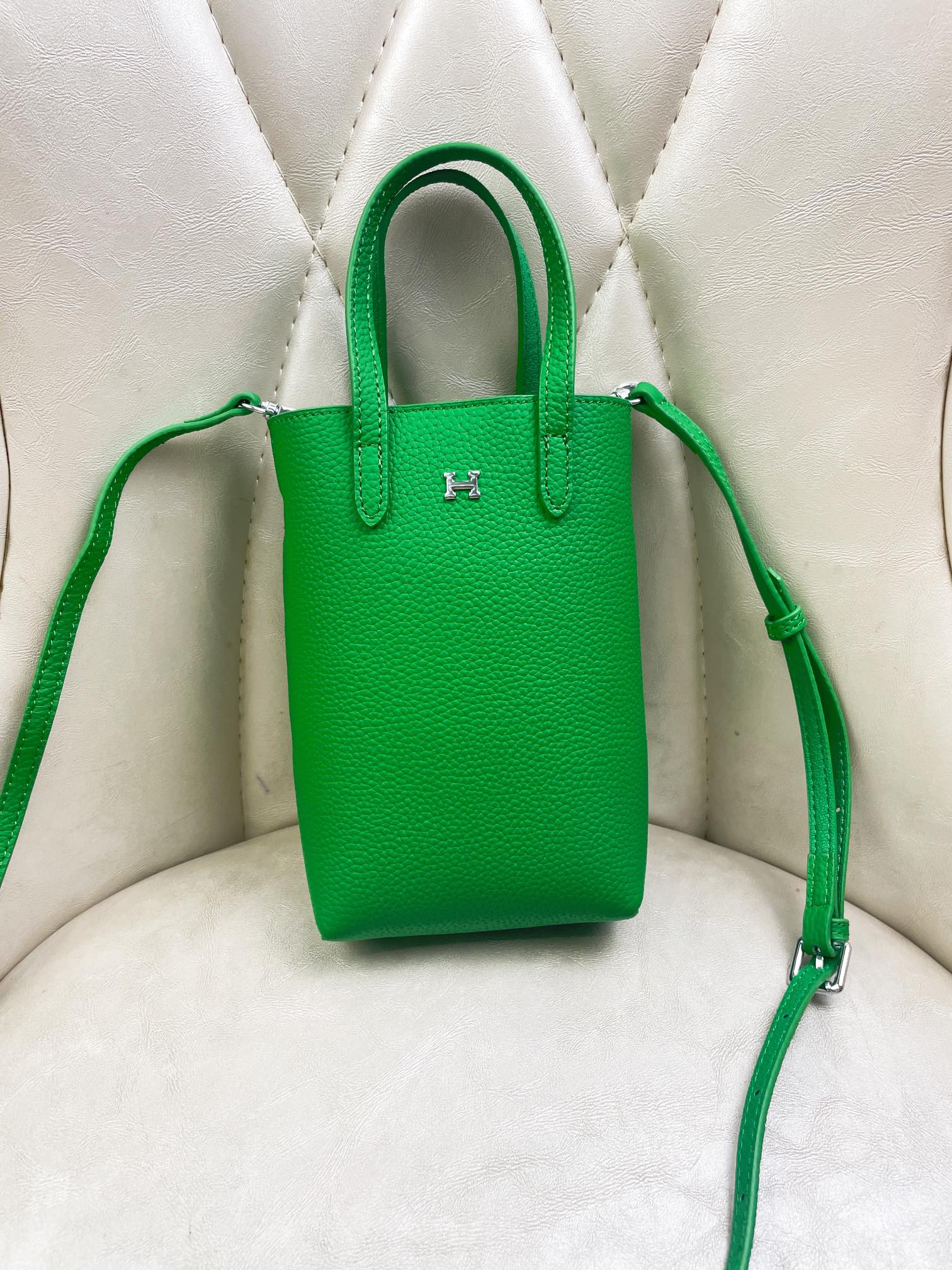 【Hermes 】19×14×6.5cm