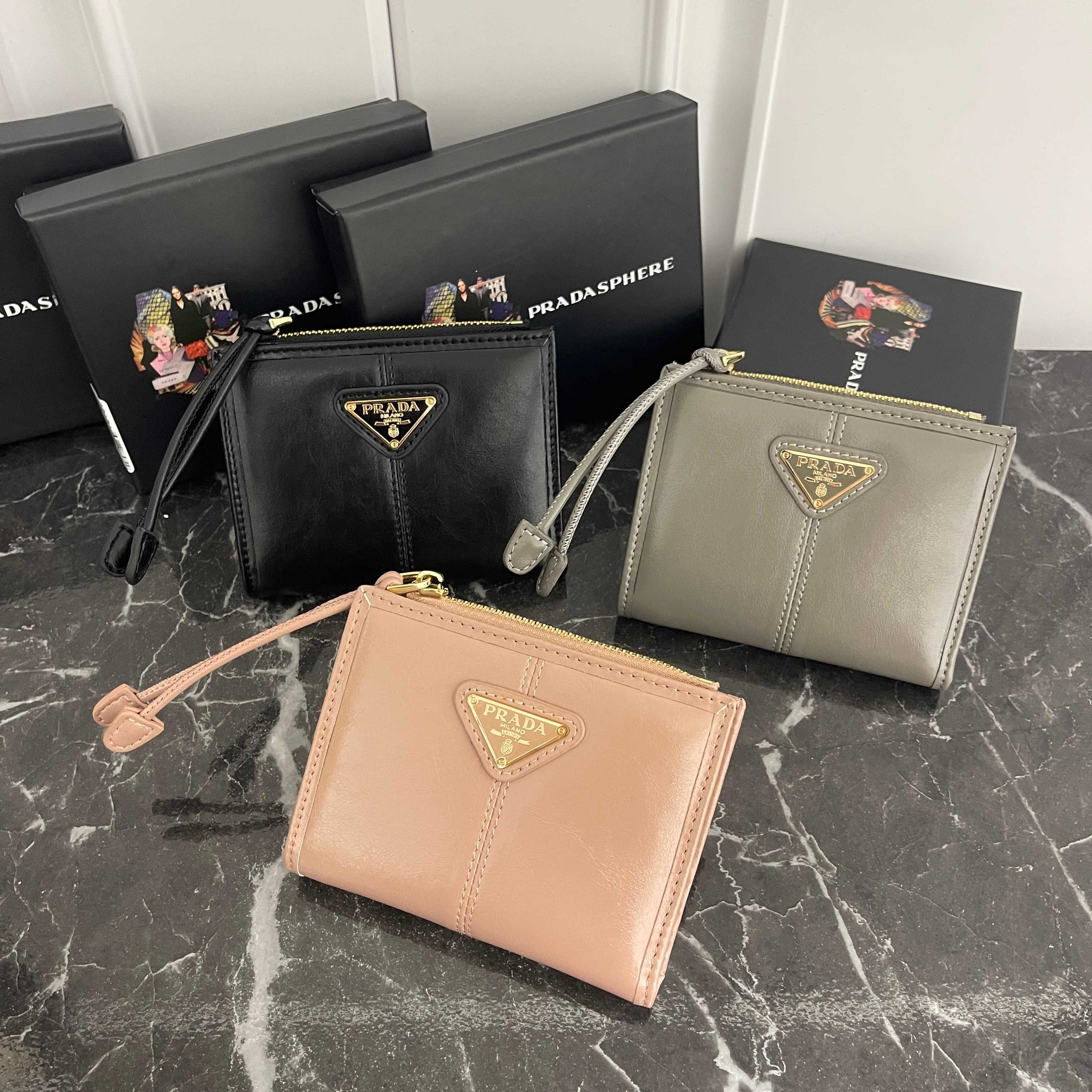 【PRADA】10X9Ⅹ2cm
