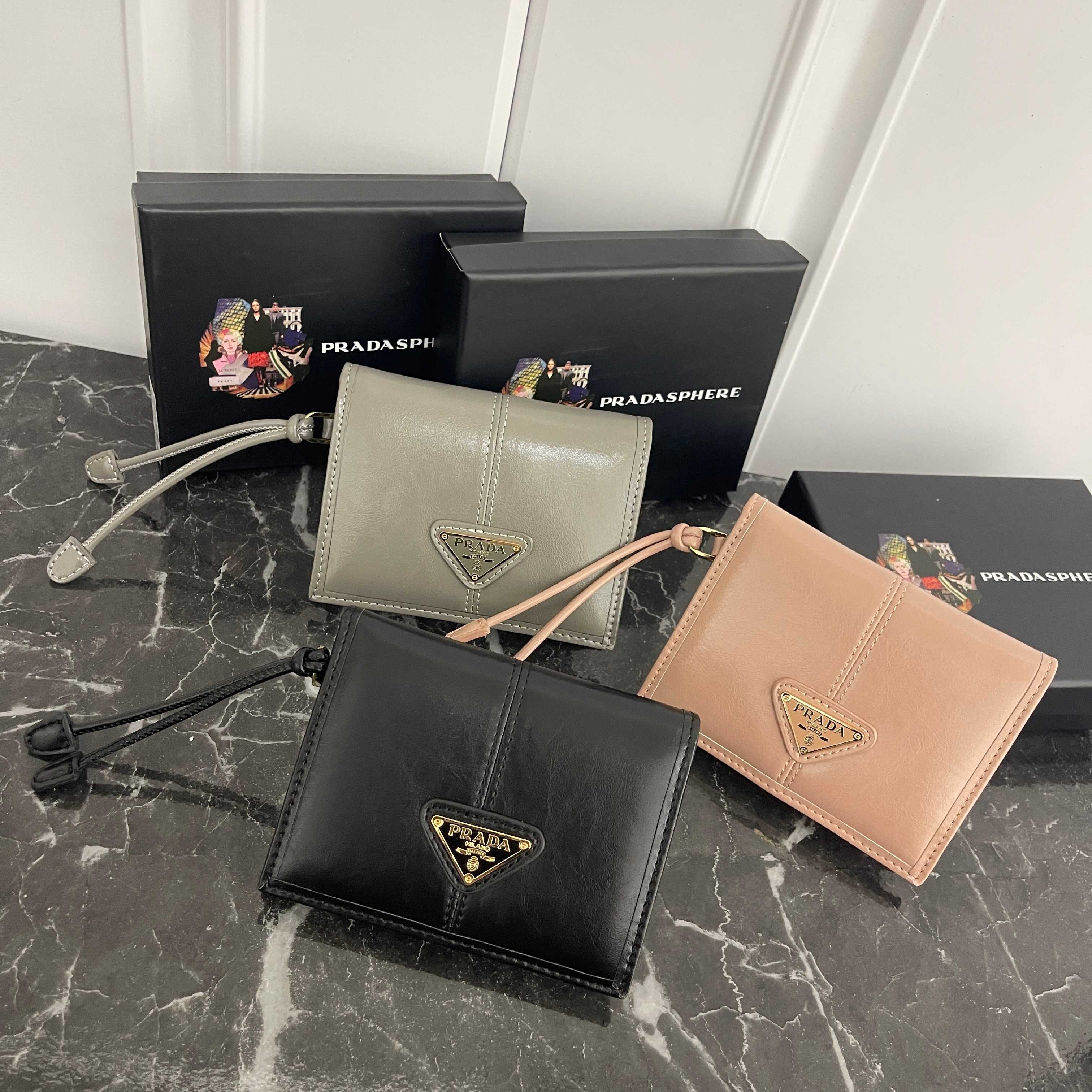 【PRADA】10X9Ⅹ2cm