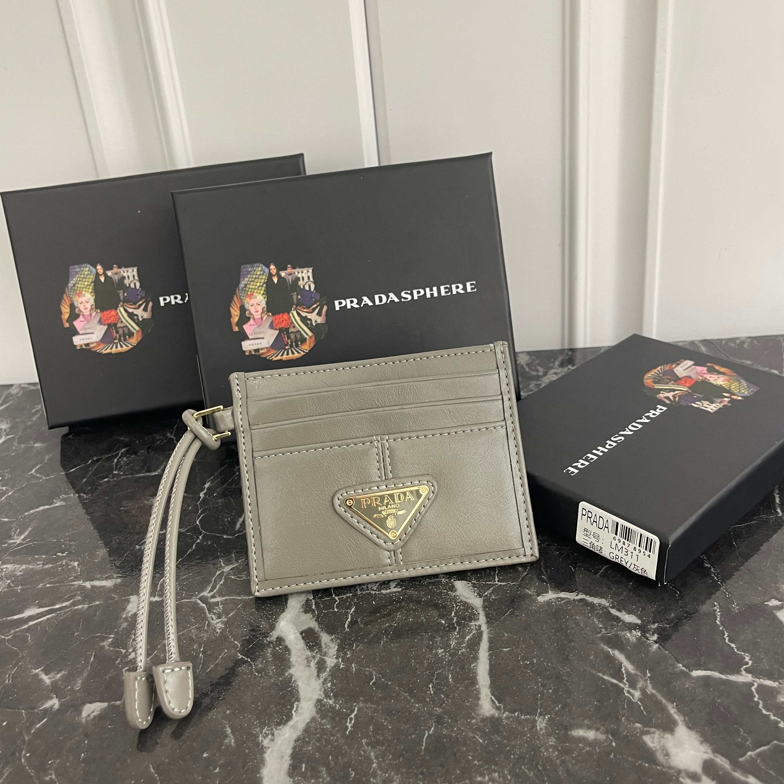 【PRADA】10X9Ⅹ2cm