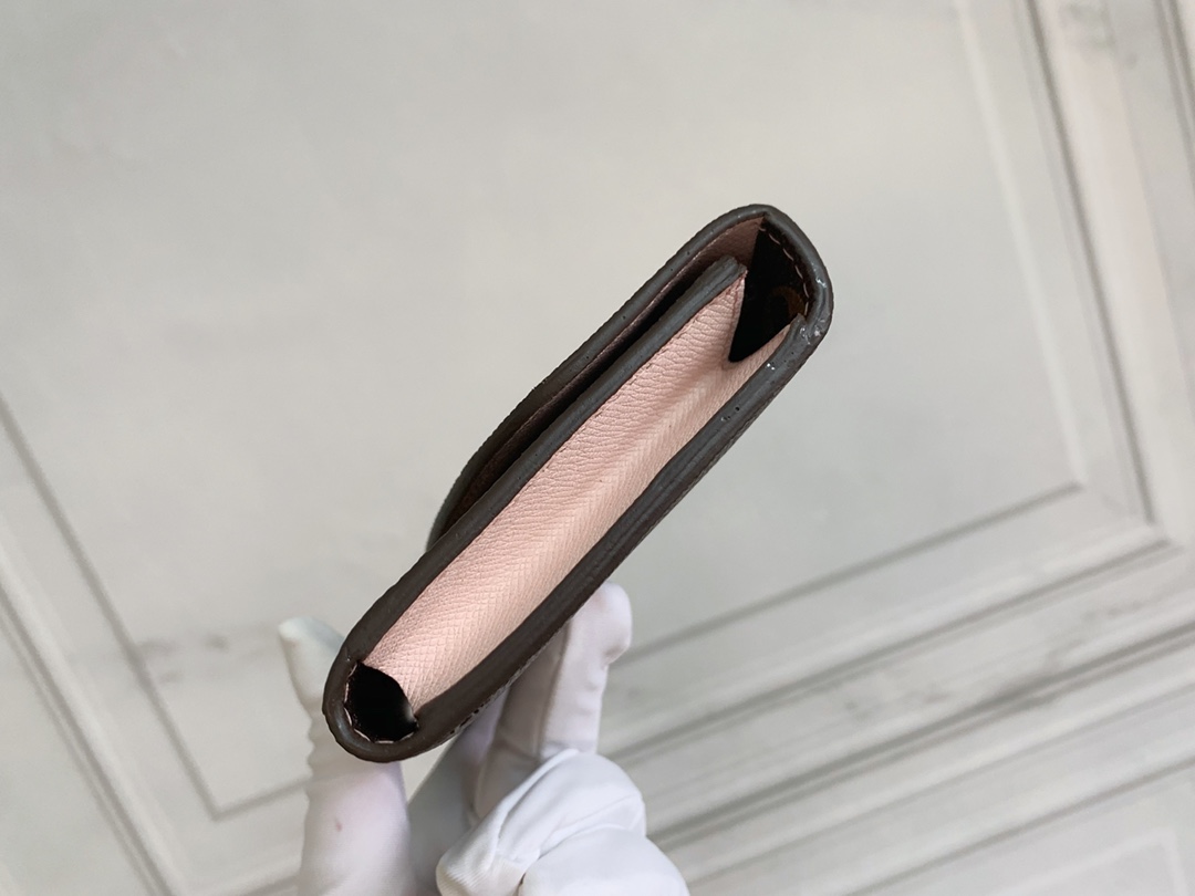 国内在庫(3日にお届け)  【LOUIS VUITTON】財布 M60136