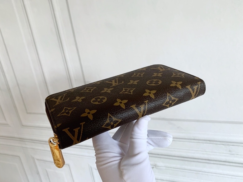 国内在庫(3日にお届け)  【LOUIS VUITTON】財布 M60507