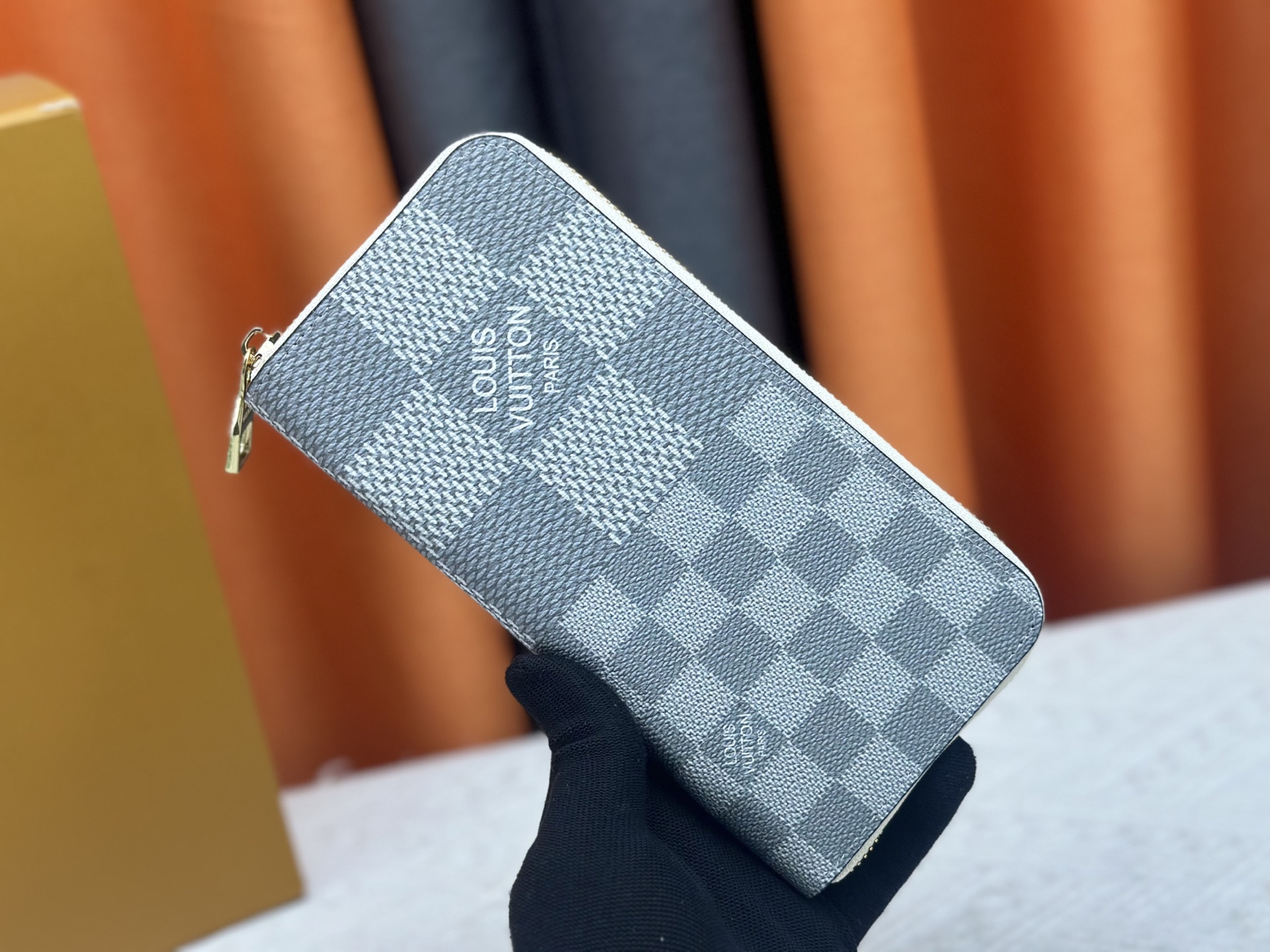 【LOUIS VUITTON】19*10*2CM