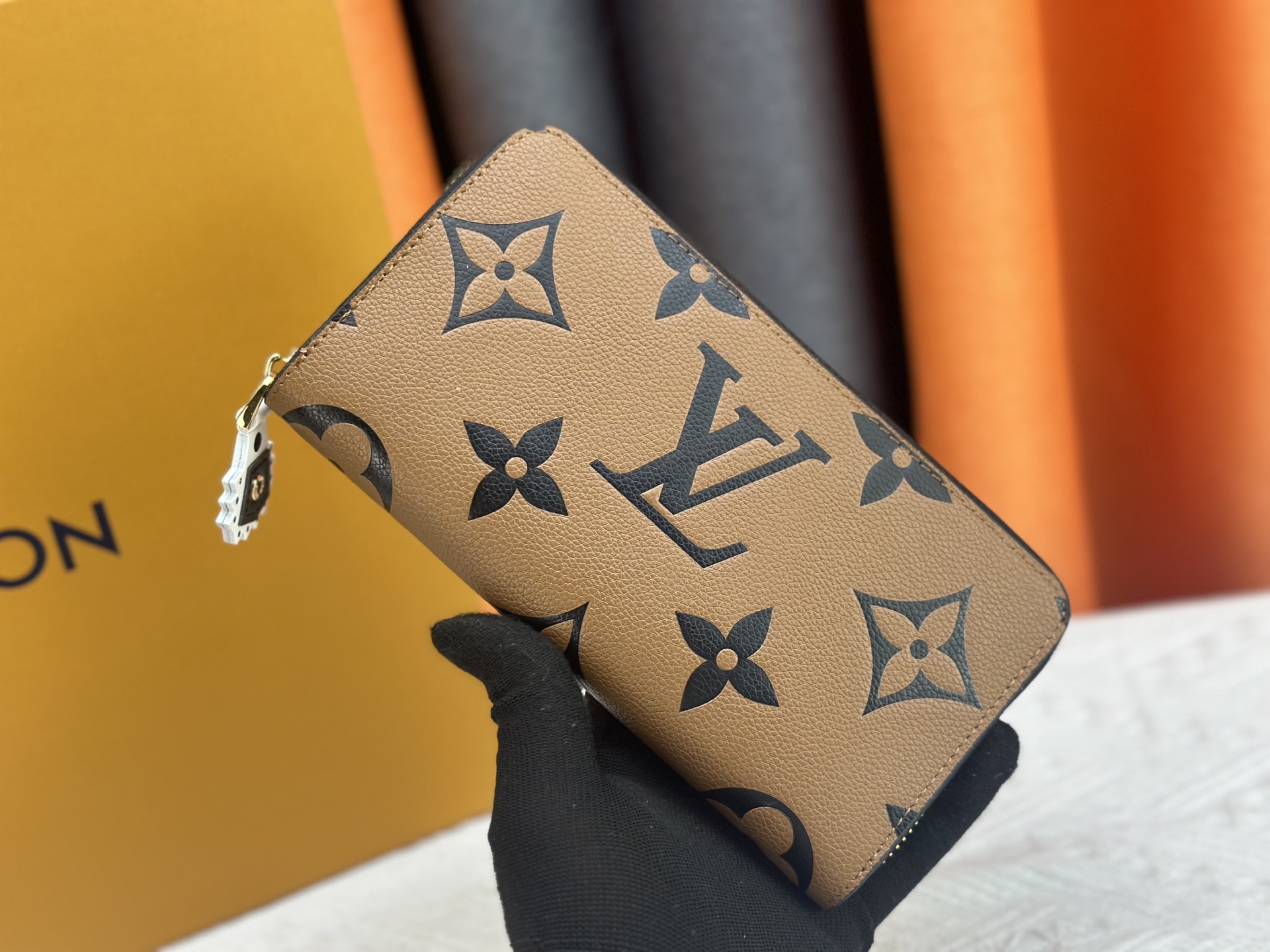 【LOUIS VUITTON】Pochette Félicie