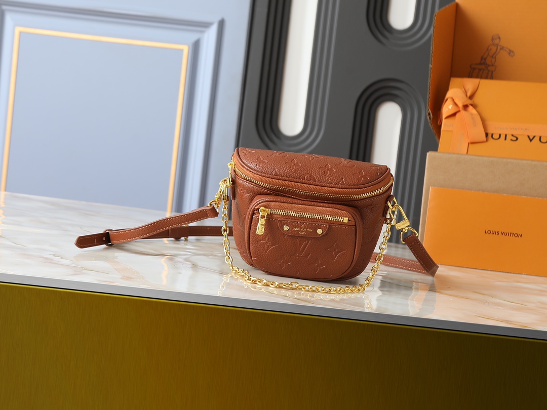 【LOUIS VUITTON】Mini Bumbag   17.0 x 12.0 x 9.5cm