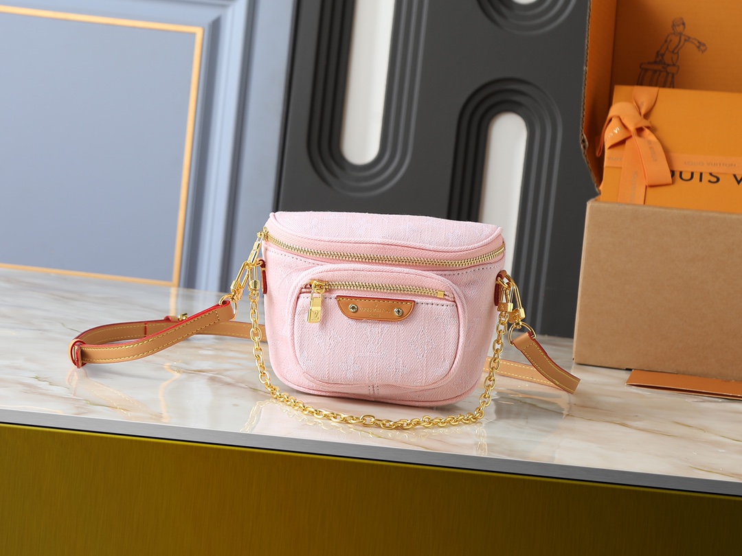 【LOUIS VUITTON】Mini Bumbag   17.0 x 12.0 x 9.5cm