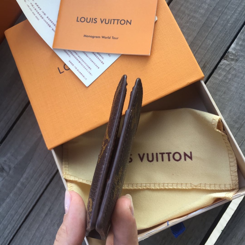 国内在庫(3日にお届け)  【LOUIS VUITTON】財布 M60895