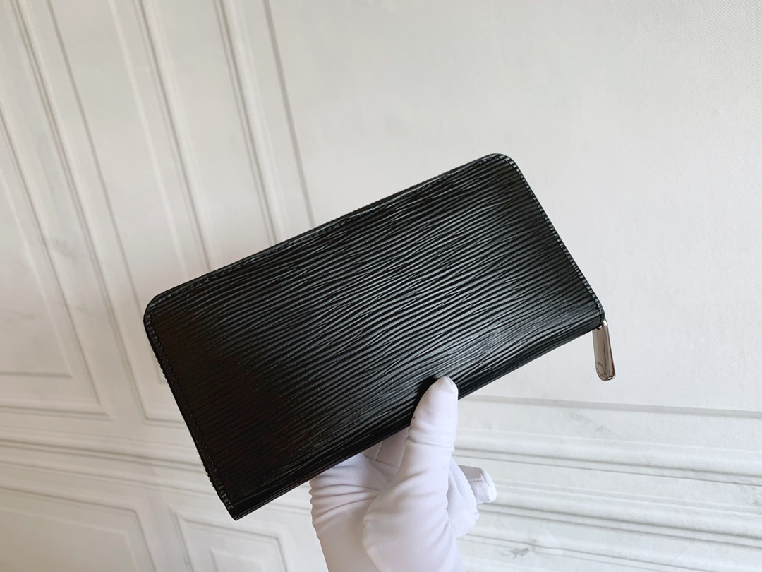 【LOUIS VUITTON】  19×10×2cm