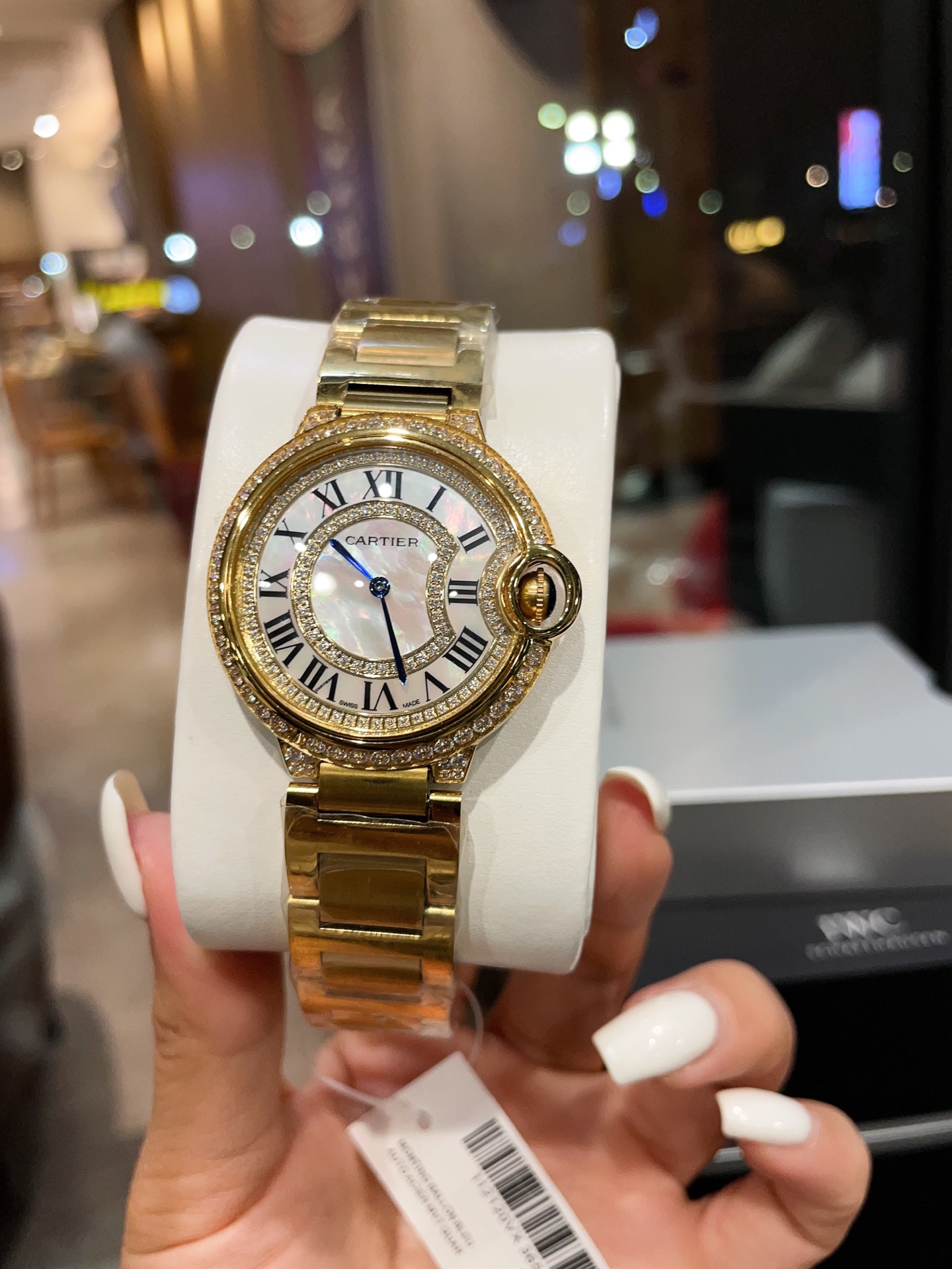 【15-20日間の輸送時間】  海外発送腕時計  CARTIER