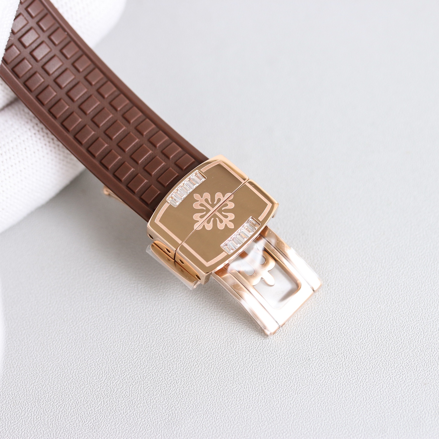【15-20日間の輸送時間】  海外発送腕時計  PATEK PHILIPPE
