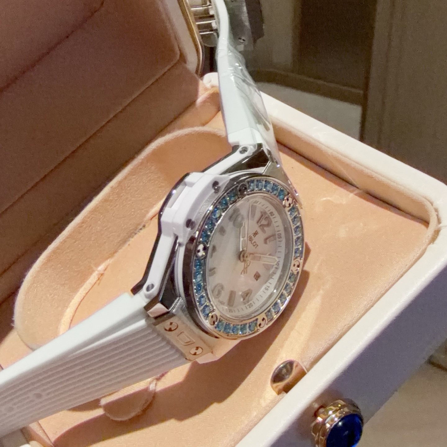 【15-20日間の輸送時間】  海外発送腕時計  HUBLOT